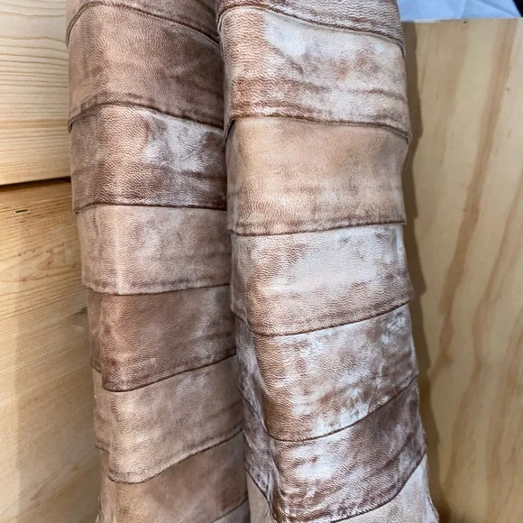 Fun pair of Jeffrey Campbell leather Boots - Picture 6 of 11